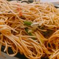 Ada Naaz का कुकस्नैप जब उन्होंने कॉर्न हक्का नूडल्स (corn hakka noodles recipe in Hindi) बनाया था।