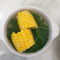 Cooksnap dari silvia chen untuk resep #23 Sup Bening Bayam Jagung Simpel 3 Bahan