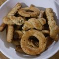 Cooksnap από ΠΑΡΑΣΚΕΥΗ ΜΑΛΙΝΔΡΕΤΟΥ στη συνταγή Πασχαλινά κουλουράκια με λίγη ζάχαρη με άρωμα τσουρέκι