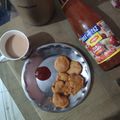 Meenu Ahluwalia का कुकस्नैप जब उन्होंने झटपट बैंगन प्याज़ के पकौड़े (Jhatpat baingan pyaz ke pakode recipe in hindi) बनाया था।