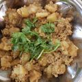 Hema Sengottuvelu's cooksnap of when they made உருளைகிழங்கு சோயா கிரானுல்ஸ் கிரீன் கறி (Urulaikilanku soya granules green curry Recipe in Tamil).
