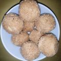 Naziya Khan का कुकस्नैप जब उन्होंने आटे के लड्डू (atte ke ladoo recipe in Hindi) बनाया था।