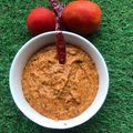Seema Raghav का कुकस्नैप जब उन्होंने प्याज टमाटर की चटनी (Pyaz Tamatar ki chutney recipe in Hindi) बनाया था।