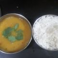 Divya1 का कुकस्नैप जब उन्होंने अरहर की दाल और चावल (arhar ki dal aur chawal recipe in Hindi) बनाया था।