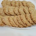 صورة من وصفات أم محمد الوردة البيضاء 1، شاركها بعد تجربة وصفة كوكيز بالسمسم 😋