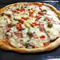 Gazdagné Djinisinka Margit Cooksnap-ja, amikor elkészítette a(z) Tepsis pizza receptet.