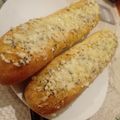 liliom1229 Cooksnap-ja, amikor elkészítette a(z) Fokhagymás sajtos bagett receptet.