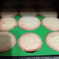 El cooksnap de Marcela Mendevil cuando hizo Muffins de vainilla fáciles, económicos y sin balanza 🧁 Magdalenas básicas que no fallan 🧁.