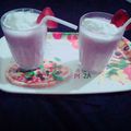Deepa Dewani's cooksnap of when they made Strawberry Shake.