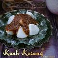 Cooksnap Aznie Khasri semasa beliau membuat Nasi Impit Kuah Kacang.