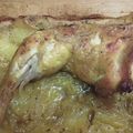 El cooksnap de Amaro cuando hizo Muslos de pollo al horno con una cama de papas y cebolla.