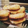 El cooksnap de Guillermina cuando hizo Alfajores de coco 😋.