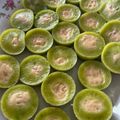 Cooksnap Hanisah Abdul Latif semasa beliau membuat Kuih nona manis (kuih tradisi).