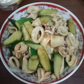 鄭怡琳 的 小黃瓜炒中卷 cooksnap