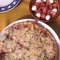 El cooksnap de @tesa.cuina cuando hizo Pizza cuatro quesos casera.