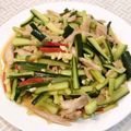 Yvonne Chien 的 手撕雞絲涼拌小黃瓜 cooksnap