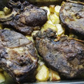 Cooksnap από dcroula στη συνταγή Χοιρινές μπριζόλες λεμονάτες με πατάτες στο φούρνο