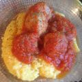 El cooksnap de Cook_and_Jud cuando hizo Polenta con queso cremoso y salchichas en salsa de tomate.