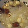 開心賴廚房 的 冰糖銀耳蓮子湯（電鍋） cooksnap