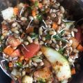Preeti m jain का कुकस्नैप जब उन्होंने अंकुरित मूंग मोठ चाट (ankurit moong moth chat recipe in Hindi) बनाया था।