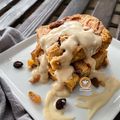 Cooksnap Ain Mohd Kitchen semasa beliau membuat Puding Roti kukus Sos Kastard Merencik.