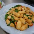 顏銘澤 的 韭菜花炒甜不辣 cooksnap