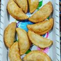 Aparna dube का कुकस्नैप जब उन्होंने गुजिया (gujiya recipe in Hindi) बनाया था।