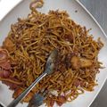 Cooksnap Gelbert MacGiven semasa beliau membuat Mee Goreng Mamak Simple.