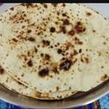 Madhu Jain का कुकस्नैप जब उन्होंने नान (naan recipe in Hindi) बनाया था।