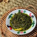 Cooksnap Salina Jalaludin semasa beliau membuat Rendang Pucuk Paku.