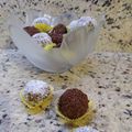 Cooksnap από Αθανασία Νταλαγιάννη ! στη συνταγή Τρουφάκια από κουραμπιέδες, μελομακάρονα και μπισκότα....👌👌👌