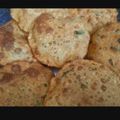Deepika Arora का कुकस्नैप जब उन्होंने उड़द दाल कचौड़ी (urad dal ki kachori recipe in Hindi) बनाया था।