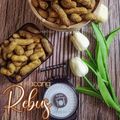 Cooksnap Aznie Khasri semasa beliau membuat Kacang Tanah Kukus.