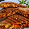 Dr keerti Bhargava का कुकस्नैप जब उन्होंने वेज चीज़ पिज़्ज़ा सैंडविच(veg cheese pizza sandwich recipe in hindi) बनाया था।