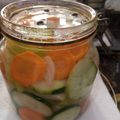 El cooksnap de Cynthia (Peti) cuando hizo Pickles de coliflor, zanahorias y cebollas como los de mi abuela.