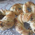 صورة من أم حسنين ، شاركها بعد تجربة وصفة معجنات على شكل ورد🌹