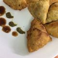 Rita mehta का कुकस्नैप जब उन्होंने होम मेड समोसे (homemade samose recipe in Hindi) बनाया था।
