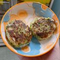 海旺萊 的 【COOKING BUBU】ikea風 蔬菜薯餅♡原來這麼簡單 必學的美味食譜 |Potato & Broccoli Medallions (Ikea Copy-Cat Recipe) cooksnap
