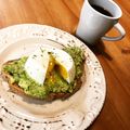 Cooksnap από kimwlos στη συνταγή Egg avocado toast