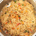 El cooksnap de carmen2026 cuando hizo Fideos o Noodles de arroz con gambas, pollo y salsa de soja.