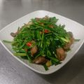 潘俊霖的(簡單料理) 的 鹹豬肉炒韭菜 cooksnap
