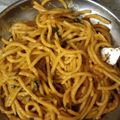 Kamla का कुकस्नैप जब उन्होंने शेजवान नूडल्स(Schezwan noodles recipe in hindi) बनाया था।