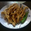 Geeta Rathod's cooksnap of when they made વણેલા ગાંઠીયા (Vanela Gathiya Recipe in Gujarati).
