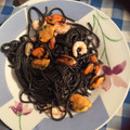 El cooksnap de gemmamonera cuando hizo Fideos tinta de calamar.