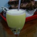 Cooksnap dari Sri Hariyani (mama Sonmar) untuk resep Ice Melon milkshake bubble