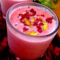 Shashi Chaurasiya का कुकस्नैप जब उन्होंने रोज़ लस्सी (rose lassi recipe in Hindi) बनाया था।