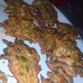 Sana Owais's cooksnap of when they made Palak pakora and potato pakora.