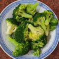 愛吃的小芸 的 快速燙青花菜（只要開火4分鐘） cooksnap