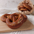 il Chemamma quando ha preparato I bretzel (Pretzel)