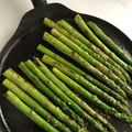El cooksnap de @tesa.cuina cuando hizo Espárragos trigueros a la plancha.